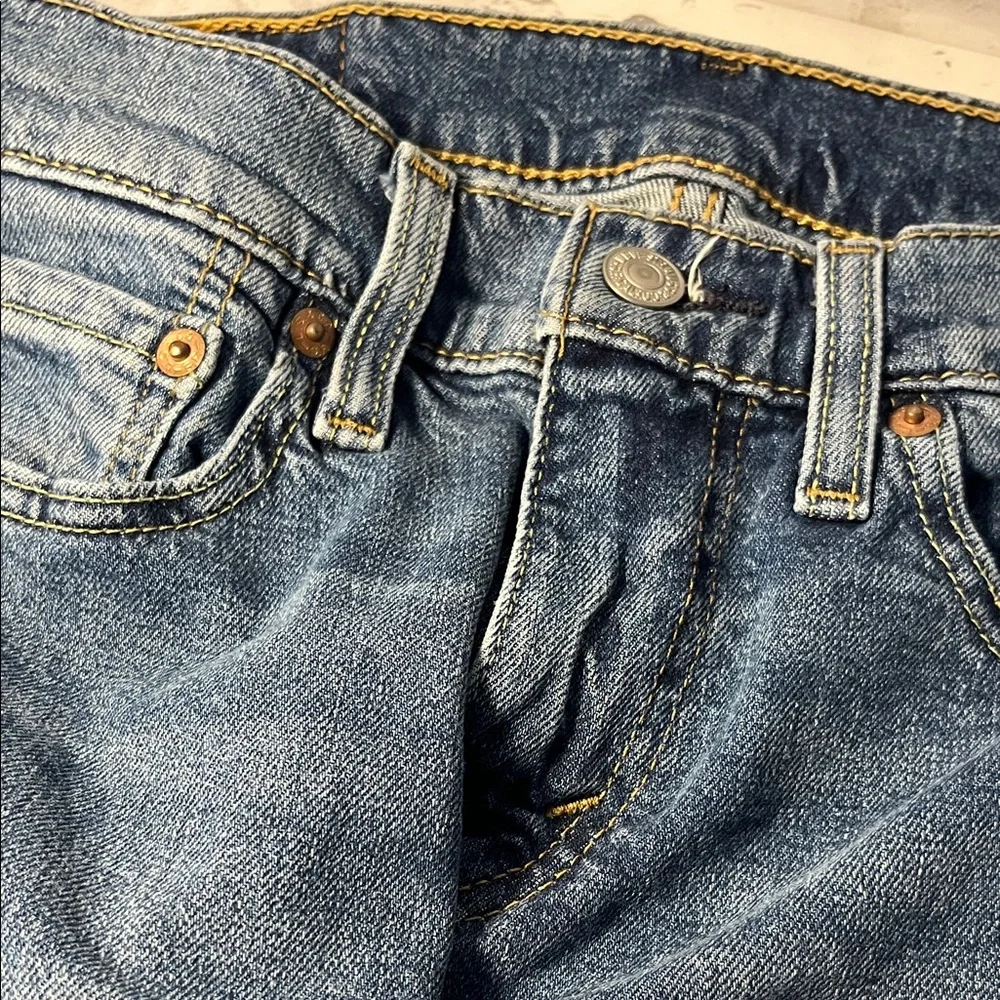Levi's Men's Classic Straight Blue Jeans 511 waist 28 length 29 cotton